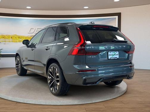 Forest Lake 2026 Volvo XC60 B5 Ultra