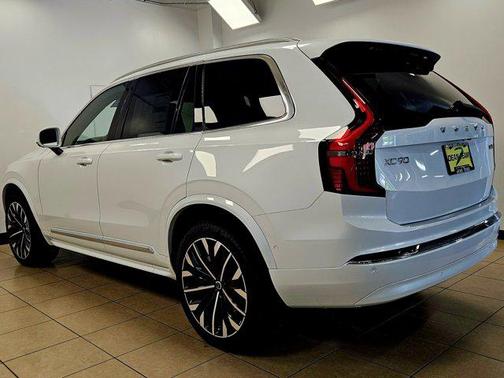 2026 Volvo XC90 B6 Plus 7-Seater