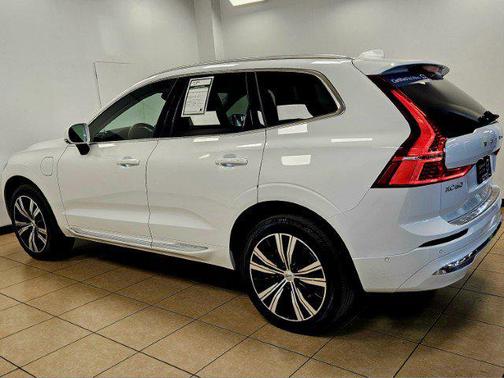 2022 Volvo XC60 Recharge Plug-In Hybrid T8 Inscription