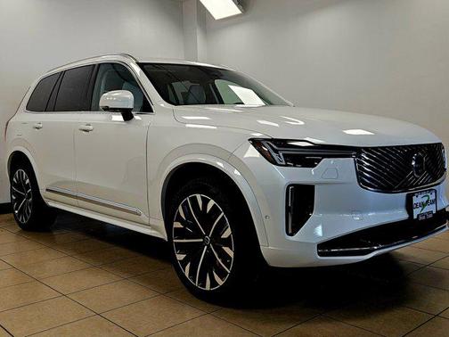 2026 Volvo XC90 B6 Ultra 7-Seater