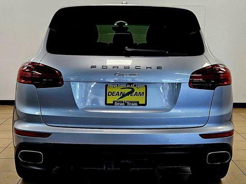 2018 Porsche Cayenne Platinum Edition