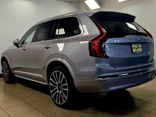 2026 Volvo XC90 Plus, B6 AWD Gas (mild hybrid), Gasoline, Bright, 7 Seats