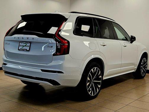 2026 Volvo XC90 Ultra Dark Theme, B6 AWD Gas (mild hybrid), Gasoline, 7 Seats
