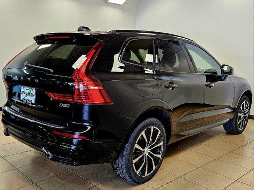 2025 Volvo XC60 Plus