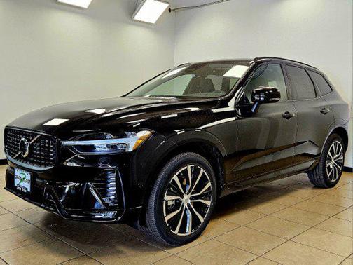 2025 Volvo XC60 Plus