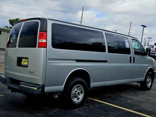 2023 GMC Savana 3500 RWD 3500 Extended Wheelbase LS