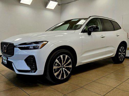 2025 Volvo XC60 B5 Core