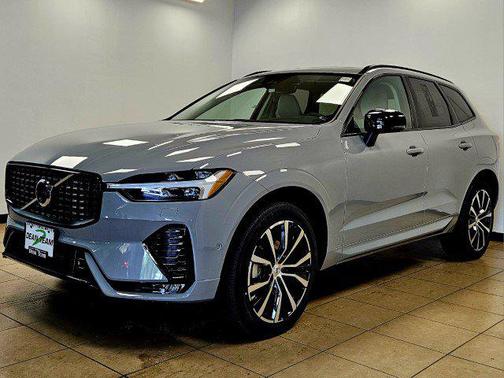 2025 Volvo XC60 Plus