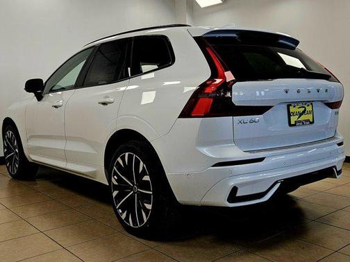 2026 Volvo XC60 B5 Ultra