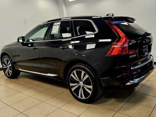 2022 Volvo XC60 B6 Inscription