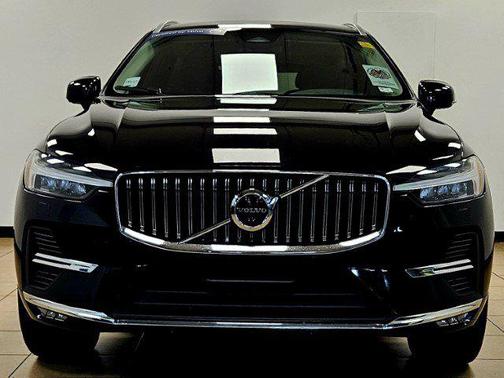 2022 Volvo XC60 B6 Inscription