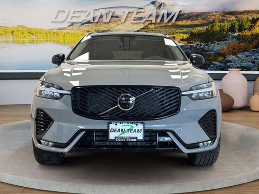 Vapour Grey Metallic 2026 Volvo XC60 B5 Ultra