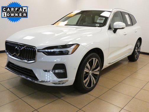 2023 Volvo XC60 B5 Plus Bright Theme