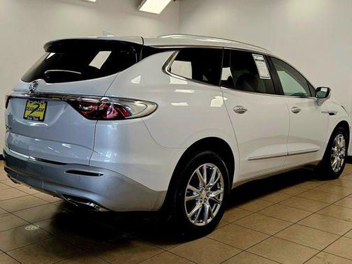2022 Buick Enclave AWD Premium