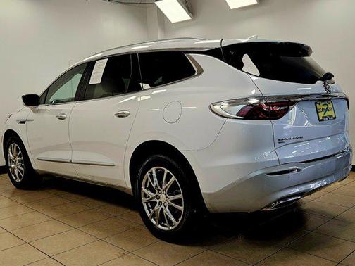 2022 Buick Enclave AWD Premium