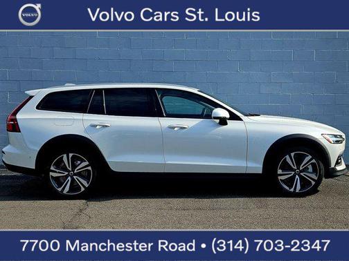 2026 Volvo V60 Cross Country B5 Plus