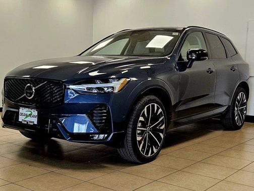 2026 Volvo XC60 B5 Ultra