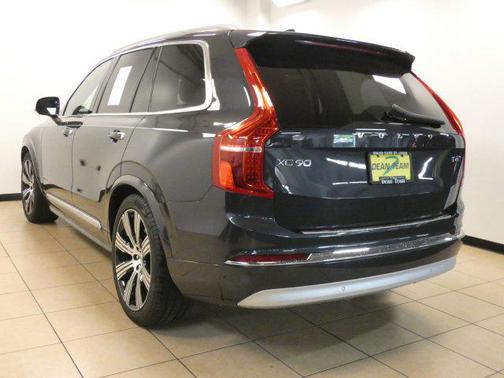 2022 Volvo XC90 T6 Inscription