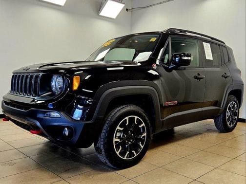 2023 Jeep Renegade Trailhawk