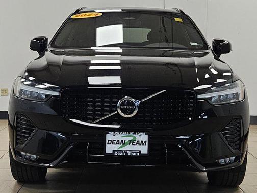 2024 Volvo XC60 B5 Plus Dark Theme