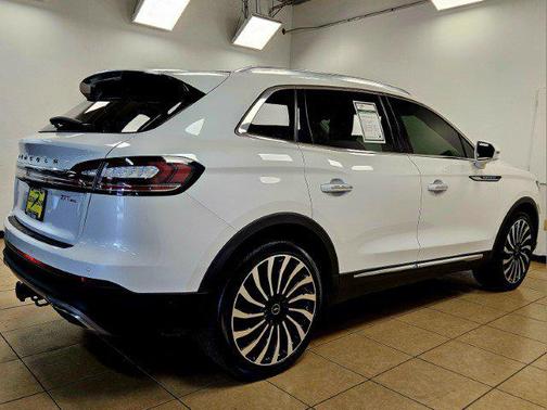 2020 Lincoln Nautilus Black Label