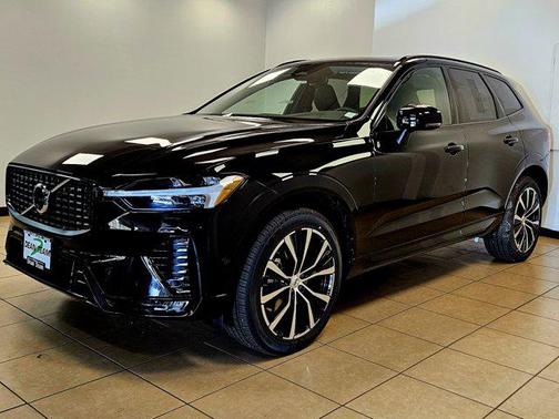 2025 Volvo XC60 B5 Plus