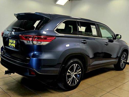 2018 Toyota Highlander LE