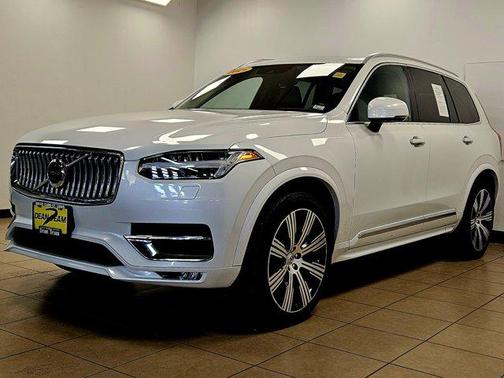 2021 Volvo XC90 T6 Inscription
