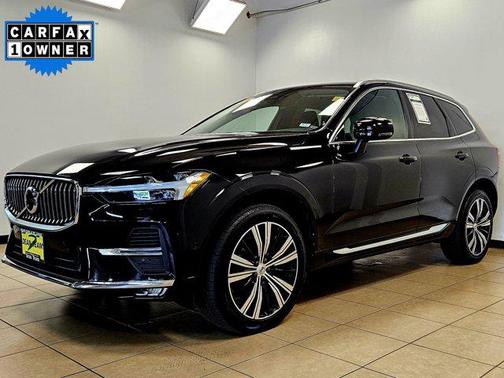 2022 Volvo XC60 B5 Inscription