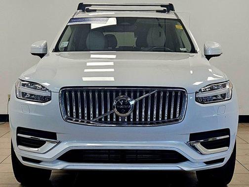 2024 Volvo XC90 Recharge Plug-In Hybrid T8 Ultimate Bright Theme 7-Seater
