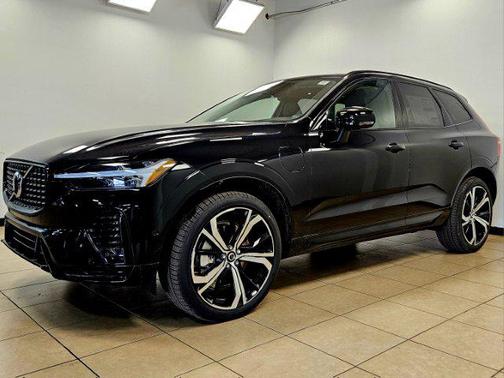 2025 Volvo XC60 Plug-In Hybrid T8 Ultra