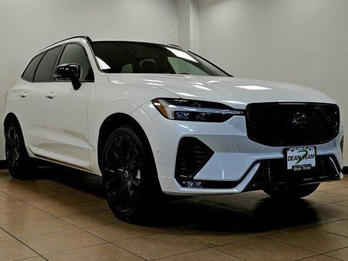 2026 Volvo XC60 B5 Ultra Black Edition