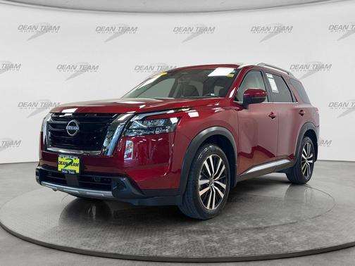 Scarlet Ember Tintcoat 2025 Nissan Pathfinder Platinum FWD