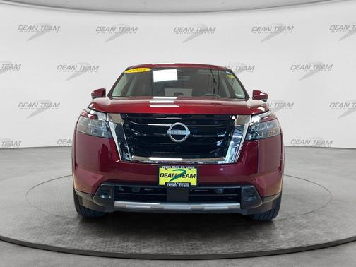 Scarlet Ember Tintcoat 2025 Nissan Pathfinder Platinum FWD