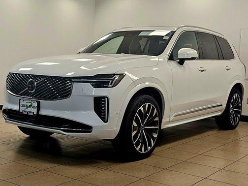 2026 Volvo XC90 B6 Plus 7-Seater