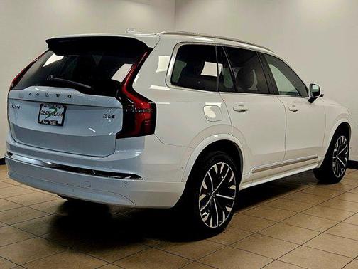 2026 Volvo XC90 B6 Plus 7-Seater