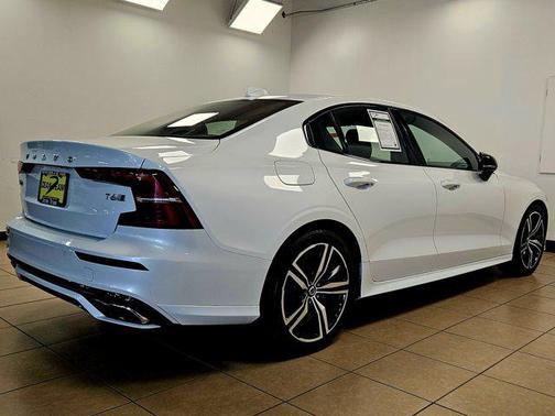 2020 Volvo S60 T6 R-Design