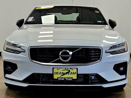 2020 Volvo S60 T6 R-Design