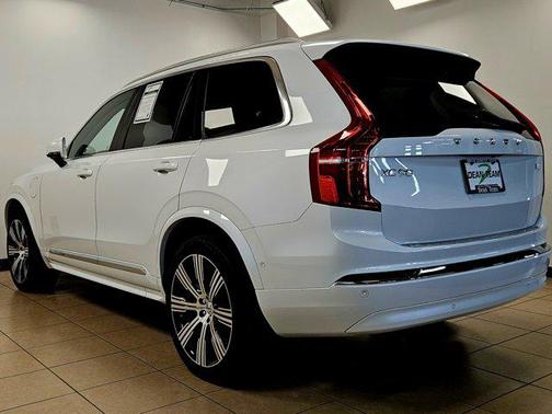 2024 Volvo XC90 Recharge Plug-In Hybrid T8 Plus 6-Seater