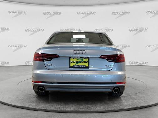 Florett Silver Metallic 2018 Audi A4 2.0T Premium Plus