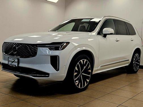 2026 Volvo XC90 B5 Plus 6-Seater