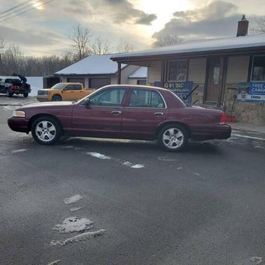2011 Ford Crown Victoria LX