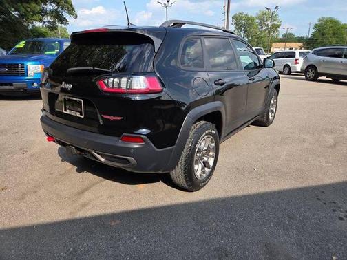 Diamond Black Crystal Pearlcoat 2020 Jeep Cherokee Trailhawk