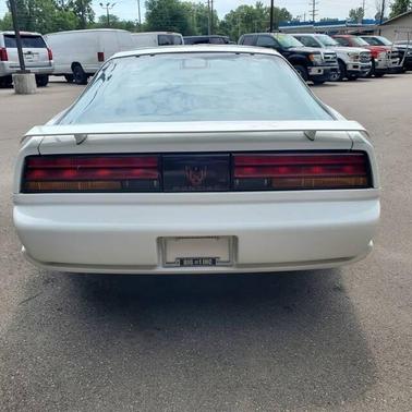 1991 Pontiac Firebird Base 2dr Hatchback