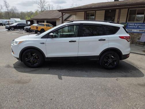 Oxford White 2014 Ford Escape S