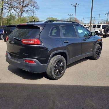2016 Jeep Cherokee Sport