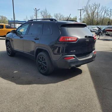2016 Jeep Cherokee Sport