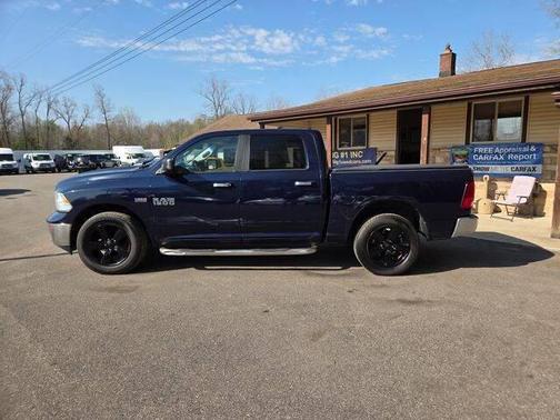 True Blue Pearlcoat 2016 RAM 1500 SLT
