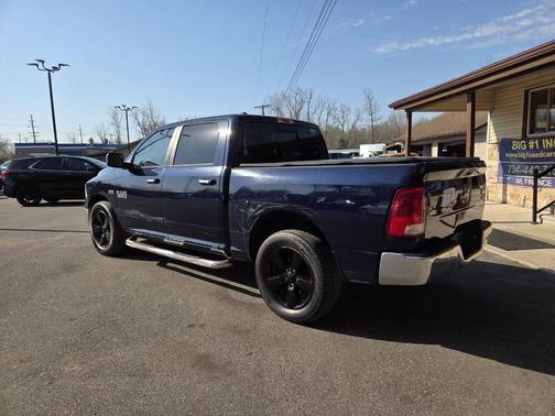 True Blue Pearlcoat 2016 RAM 1500 SLT