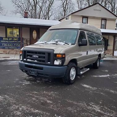 2013 Ford E350 Super Duty XL